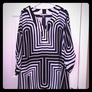 Beautiful trendy blouse -dress barn